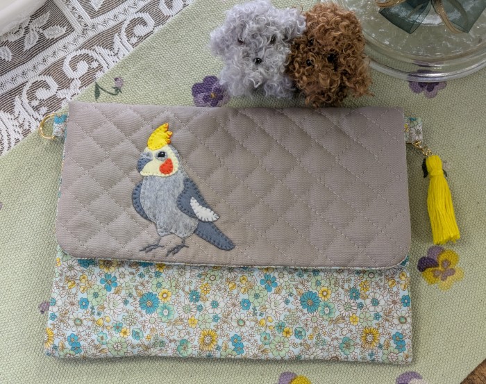 オカメインコのぺったんこポーチ