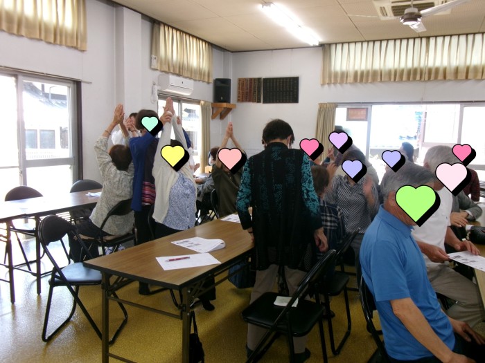 講座の内容と参加者の反応（写真はプライバシー配慮のため一部画像しています）