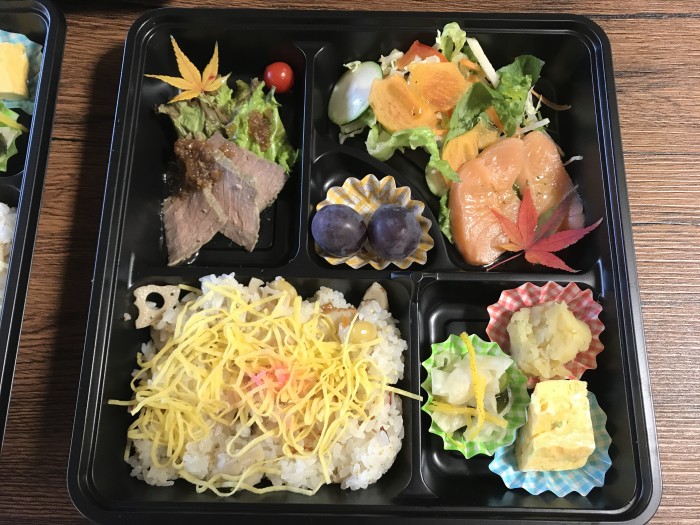 地元の食材と徳島の特産品